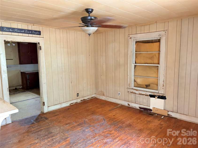 1286 Elmwood Avenue, Lancaster, SC 29720.  MLS# CAR4383100, YatesRealty ID 23390. 
