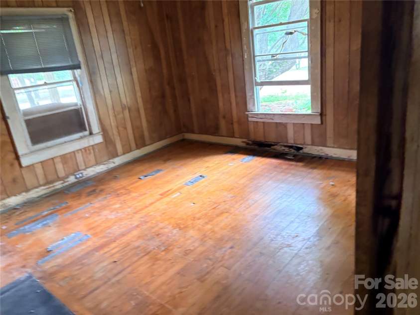 1286 Elmwood Avenue, Lancaster, SC 29720.  MLS# CAR4383100, YatesRealty ID 23390. 