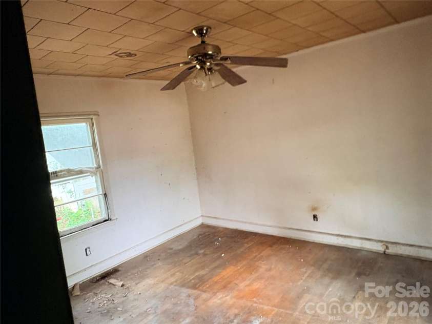 1286 Elmwood Avenue, Lancaster, SC 29720.  MLS# CAR4383100, YatesRealty ID 23390. 