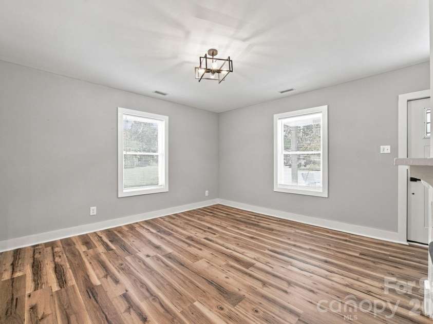 1286 Elmwood Avenue, Lancaster, SC 29720.  MLS# CAR4424690, YatesRealty ID 23390. 