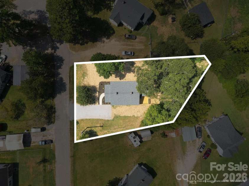 1286 Elmwood Avenue, Lancaster, SC 29720.  MLS# CAR4424690, YatesRealty ID 23390. 