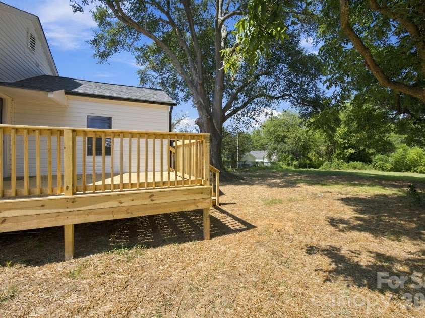 1286 Elmwood Avenue, Lancaster, SC 29720.  MLS# CAR4424690, YatesRealty ID 23390. 