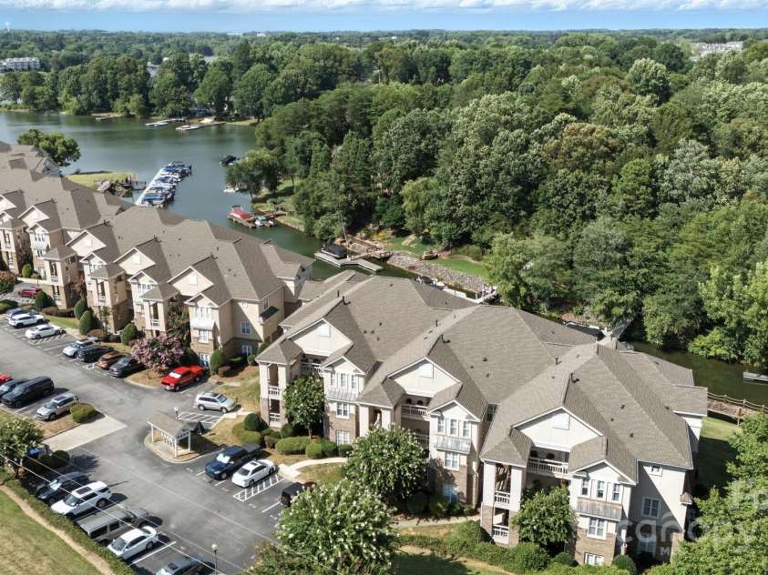 108 Pier 33 Drive, Mooresville, NC 28117.  MLS# CAR4283399, YatesRealty ID 23392. 