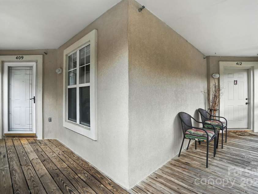 108 Pier 33 Drive, Mooresville, NC 28117.  MLS# CAR4283399, YatesRealty ID 23392. 