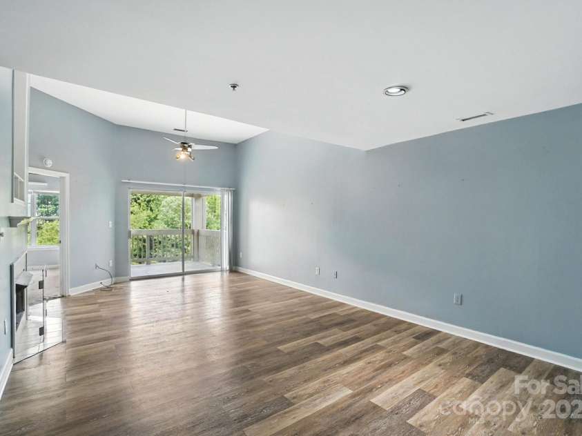 108 Pier 33 Drive, Mooresville, NC 28117.  MLS# CAR4283399, YatesRealty ID 23392. 