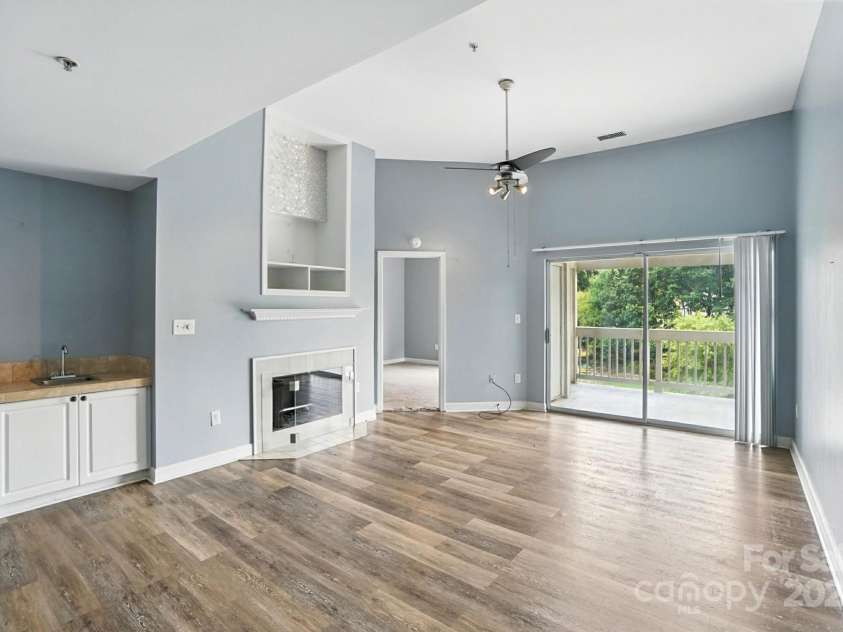 108 Pier 33 Drive, Mooresville, NC 28117.  MLS# CAR4283399, YatesRealty ID 23392. 