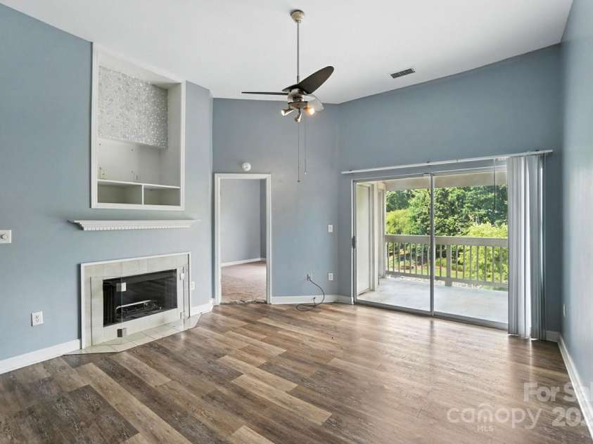 108 Pier 33 Drive, Mooresville, NC 28117.  MLS# CAR4283399, YatesRealty ID 23392. 