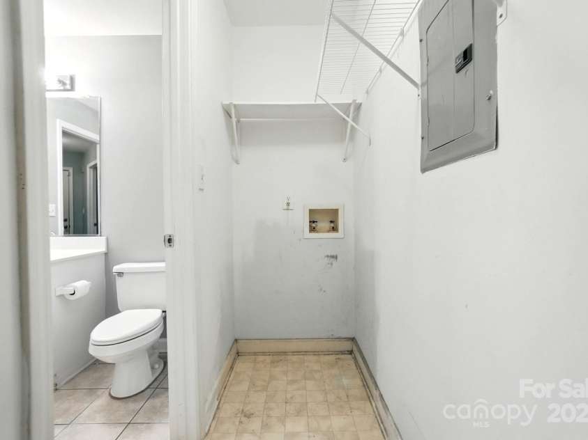 108 Pier 33 Drive, Mooresville, NC 28117.  MLS# CAR4283399, YatesRealty ID 23392. 