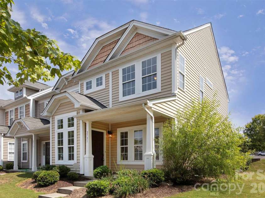 2721 Grain Mill Lane, Charlotte, NC 28214.  MLS# CAR4383522, YatesRealty ID 23392. 