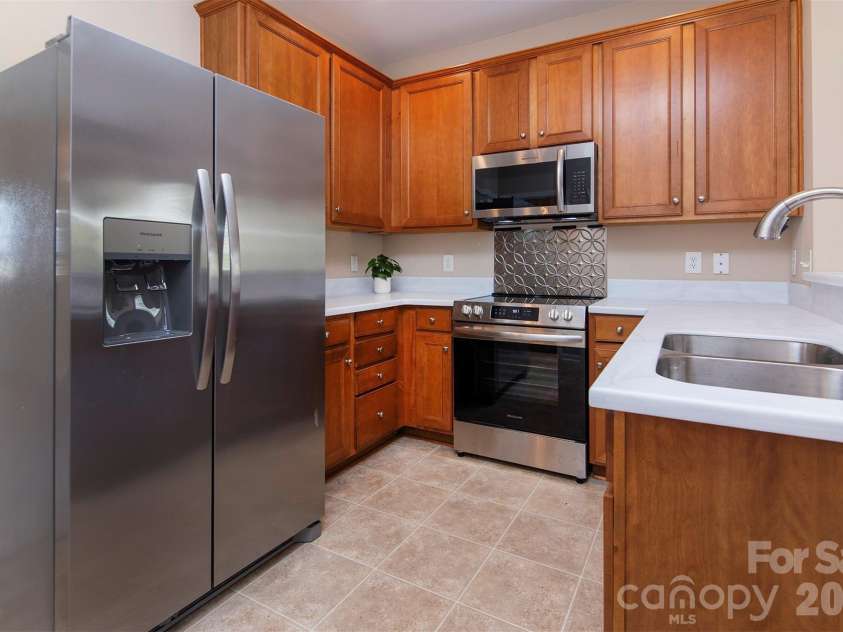 2721 Grain Mill Lane, Charlotte, NC 28214.  MLS# CAR4383522, YatesRealty ID 23392. 