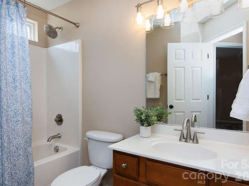 2721 Grain Mill Lane, Charlotte, NC 28214.  MLS# CAR4383522, YatesRealty ID 23392. 