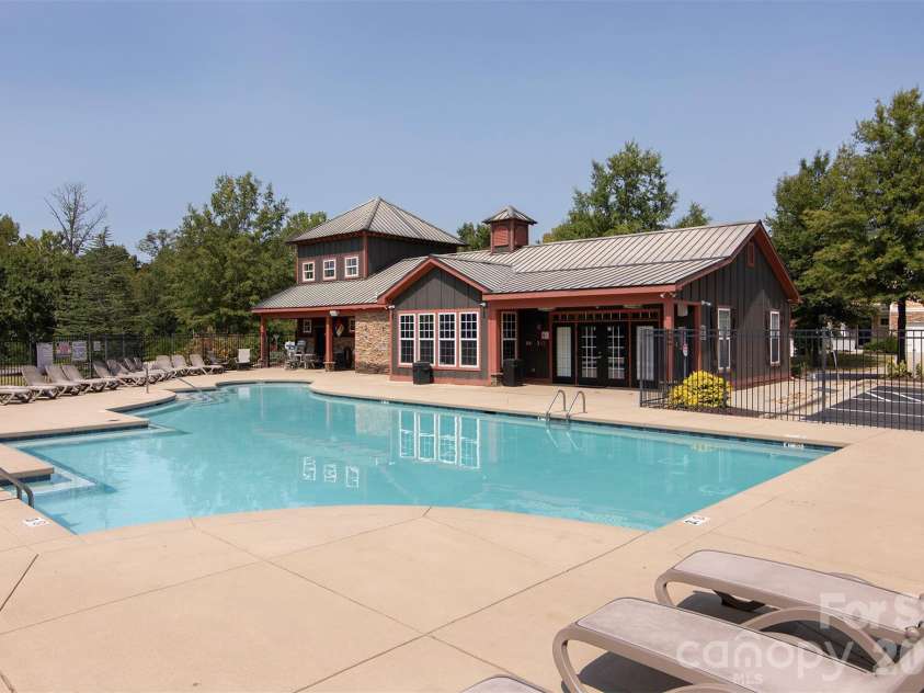 2721 Grain Mill Lane, Charlotte, NC 28214.  MLS# CAR4383522, YatesRealty ID 23392. 