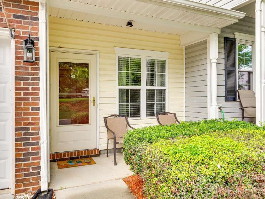 1003 Silver Springs Road, Fort Mill, SC 29715.  MLS# CAR4264252, YatesRealty ID 23393. 