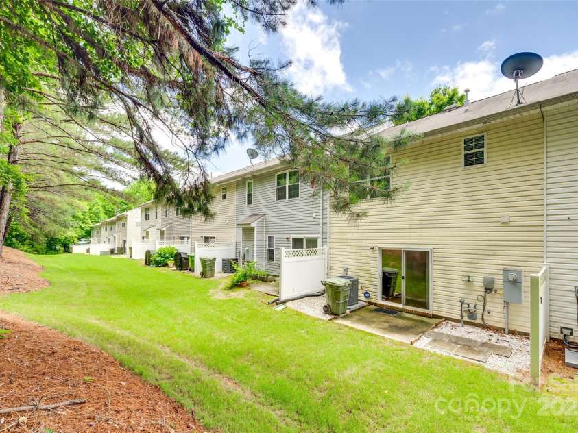1003 Silver Springs Road, Fort Mill, SC 29715.  MLS# CAR4264252, YatesRealty ID 23393. 