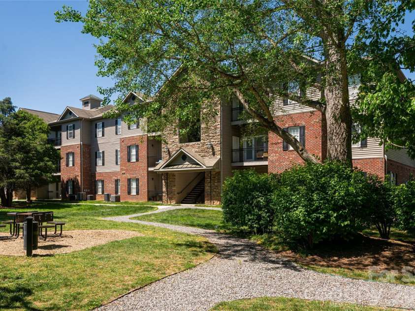 132 Appeldoorn Circle, Asheville, NC 28803.  MLS# CAR4368691, YatesRealty ID 23393. 