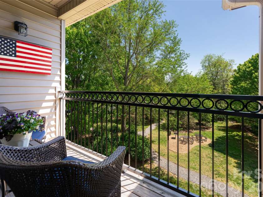 132 Appeldoorn Circle, Asheville, NC 28803.  MLS# CAR4368691, YatesRealty ID 23393. 