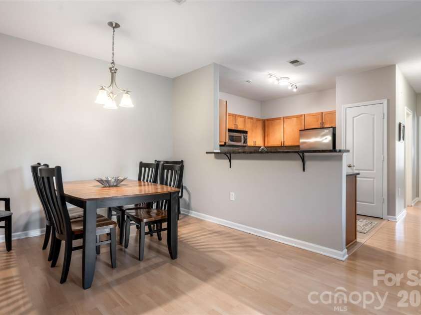 132 Appeldoorn Circle, Asheville, NC 28803.  MLS# CAR4368691, YatesRealty ID 23393. 