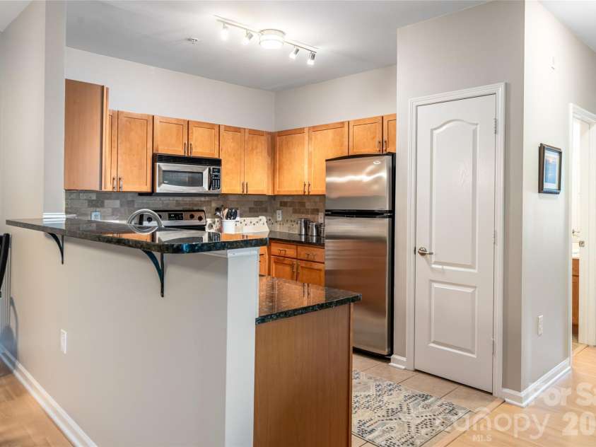132 Appeldoorn Circle, Asheville, NC 28803.  MLS# CAR4368691, YatesRealty ID 23393. 