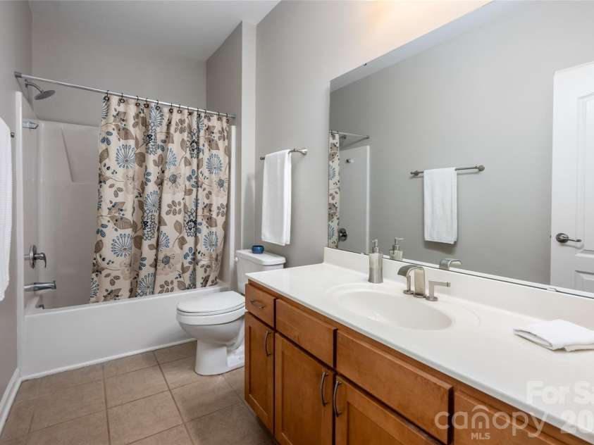 132 Appeldoorn Circle, Asheville, NC 28803.  MLS# CAR4368691, YatesRealty ID 23393. 