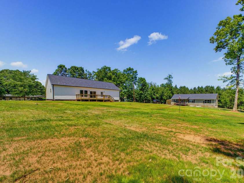 111 Sarah Avenue, Newton, NC 28658.  MLS# CAR4383528, YatesRealty ID 23394. Spacious backyard