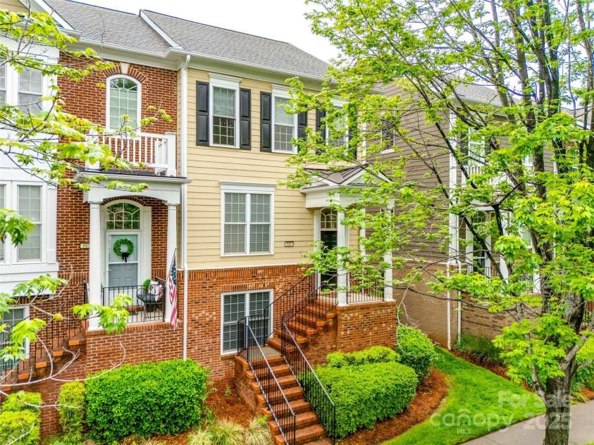 815 Granby Drive, Fort Mill, SC 29708.  MLS# CAR4266029, YatesRealty ID 23394. Front View
