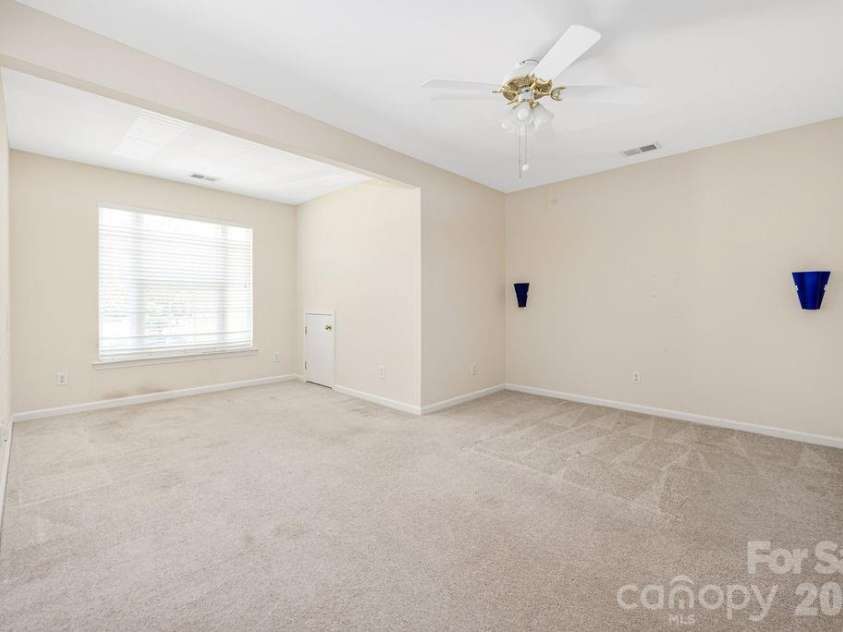 9512 Autumn Applause Drive, Charlotte, NC 28277.  MLS# CAR4382664, YatesRealty ID 23395. Secondary bedroom (2)