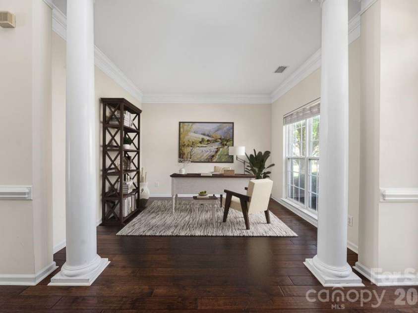 9512 Autumn Applause Drive, Charlotte, NC 28277.  MLS# CAR4382664, YatesRealty ID 23395. Virtually Staged