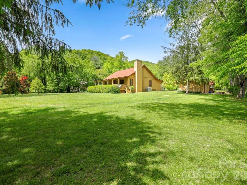 300 Bugle Boy Drive, Cullowhee, NC 28723.  MLS# CAR4383364, YatesRealty ID 23396. 