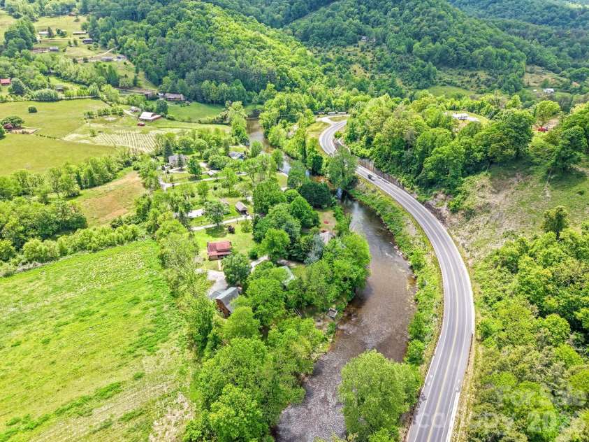 300 Bugle Boy Drive, Cullowhee, NC 28723.  MLS# CAR4383364, YatesRealty ID 23396. 