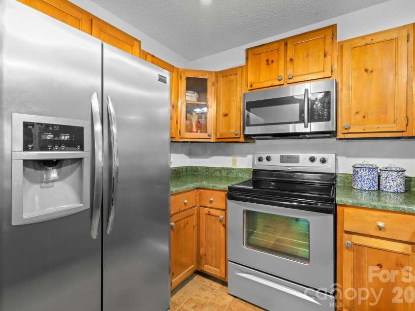 300 Bugle Boy Drive, Cullowhee, NC 28723.  MLS# CAR4383364, YatesRealty ID 23396. 