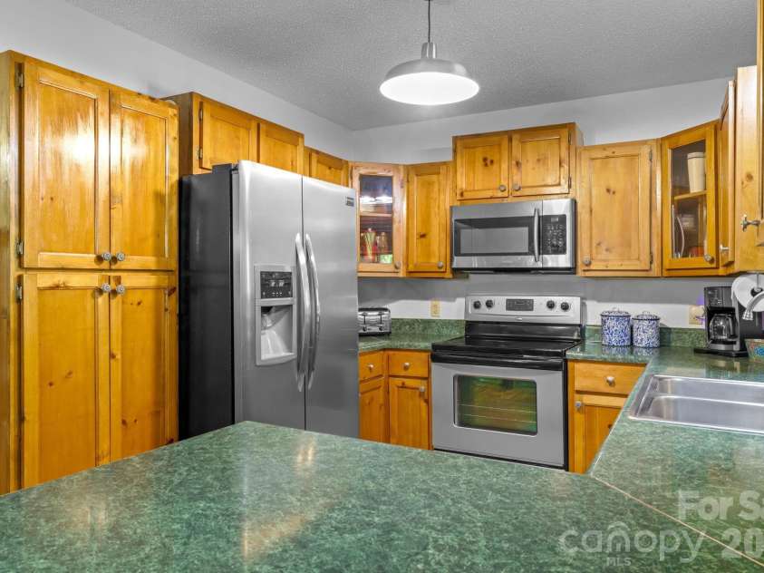 300 Bugle Boy Drive, Cullowhee, NC 28723.  MLS# CAR4383364, YatesRealty ID 23396. 