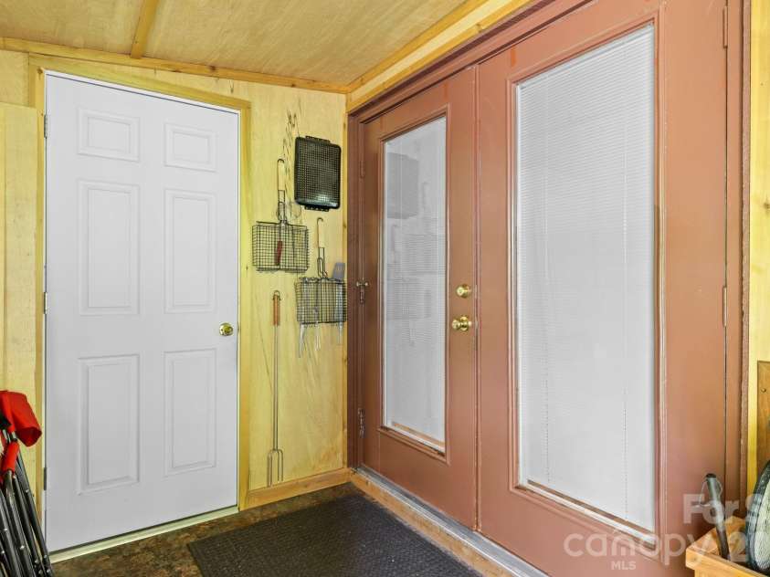 300 Bugle Boy Drive, Cullowhee, NC 28723.  MLS# CAR4383364, YatesRealty ID 23396. 