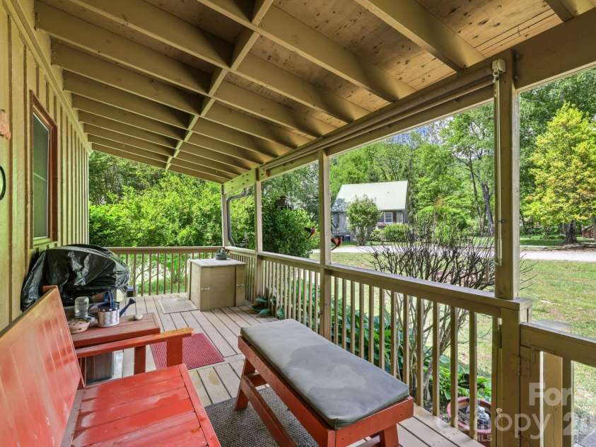300 Bugle Boy Drive, Cullowhee, NC 28723.  MLS# CAR4383364, YatesRealty ID 23396. 