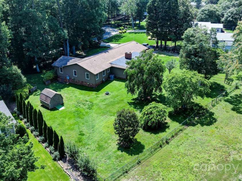 3135 Lake Shore Road, Denver, NC 28037.  MLS# CAR4270161, YatesRealty ID 23396. 