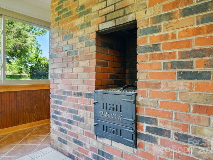 3135 Lake Shore Road, Denver, NC 28037.  MLS# CAR4270161, YatesRealty ID 23396. 