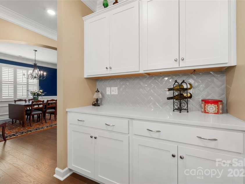 17028 River Race Drive, Huntersville, NC 28078.  MLS# CAR4259977, YatesRealty ID 23397. Plenty of cabinetry and built-ins