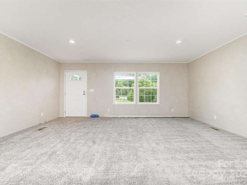 5090 Beaver Dam Way, Bessemer City, NC 28016.  MLS# CAR4266608, YatesRealty ID 23398. 