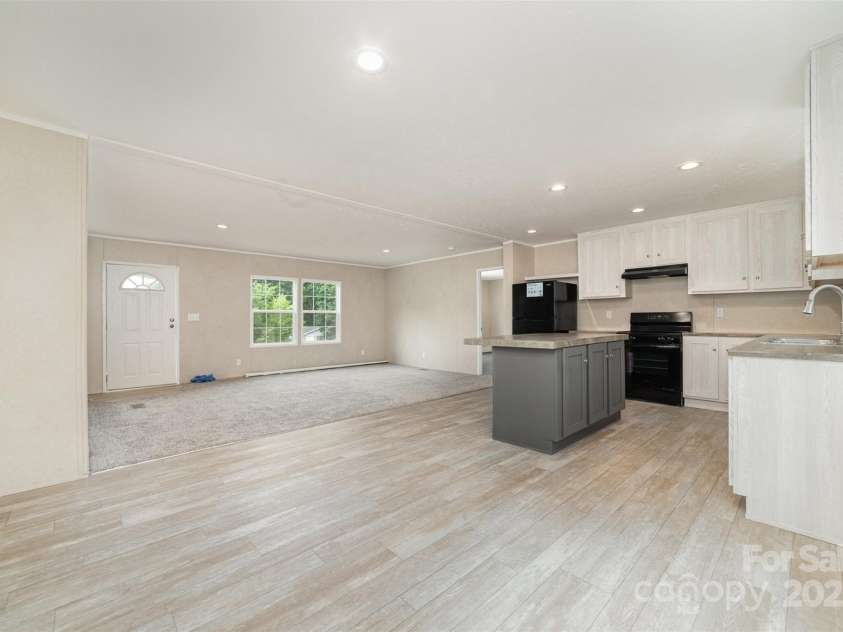 5090 Beaver Dam Way, Bessemer City, NC 28016.  MLS# CAR4266608, YatesRealty ID 23398. 