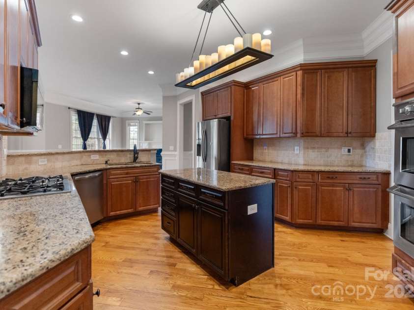 116 Whispering Cove Court, Mooresville, NC 28117.  MLS# CAR4242039, YatesRealty ID 23399. 