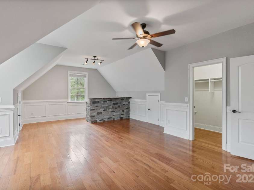 116 Whispering Cove Court, Mooresville, NC 28117.  MLS# CAR4242039, YatesRealty ID 23399. Bonus Room