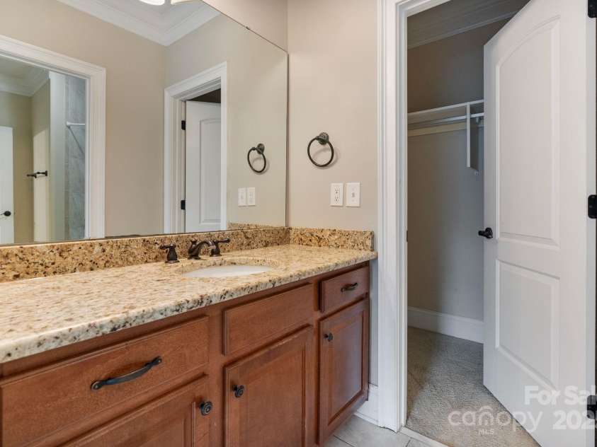 116 Whispering Cove Court, Mooresville, NC 28117.  MLS# CAR4242039, YatesRealty ID 23399. Shared Jack & Jill