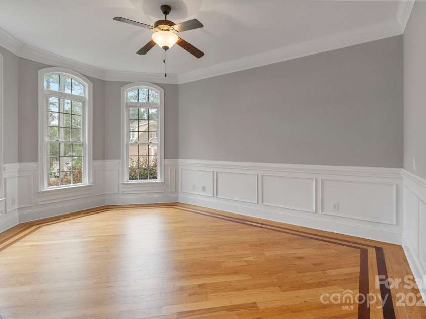 116 Whispering Cove Court, Mooresville, NC 28117.  MLS# CAR4242039, YatesRealty ID 23399. Spacious Sunlit Office