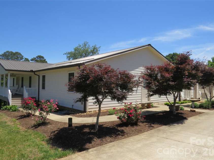 460 Sunset Street, Granite Falls, NC 28630.  MLS# CAR4382818, YatesRealty ID 23399. 