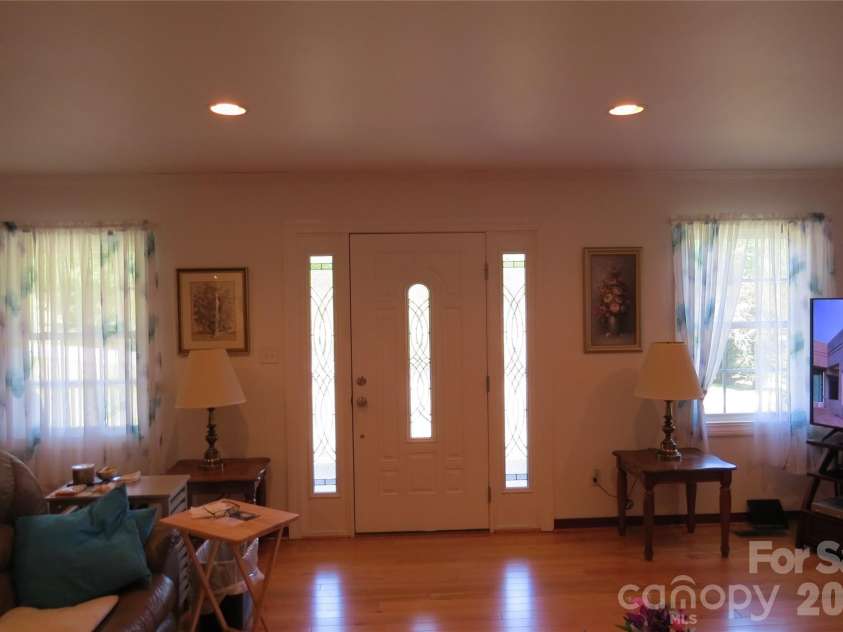 460 Sunset Street, Granite Falls, NC 28630.  MLS# CAR4382818, YatesRealty ID 23399. 