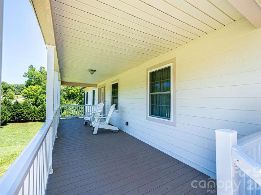 460 Sunset Street, Granite Falls, NC 28630.  MLS# CAR4382818, YatesRealty ID 23399. 