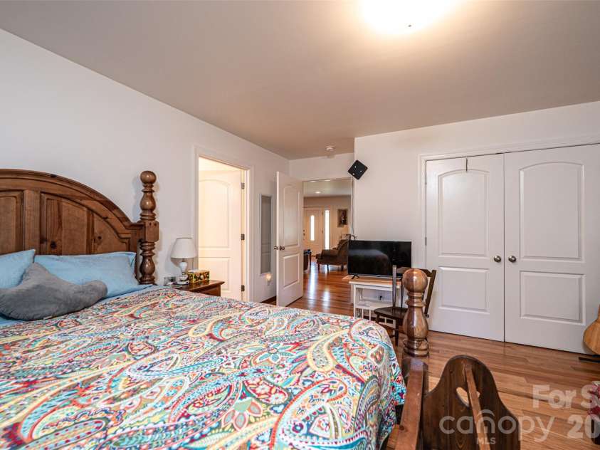 460 Sunset Street, Granite Falls, NC 28630.  MLS# CAR4382818, YatesRealty ID 23399. 