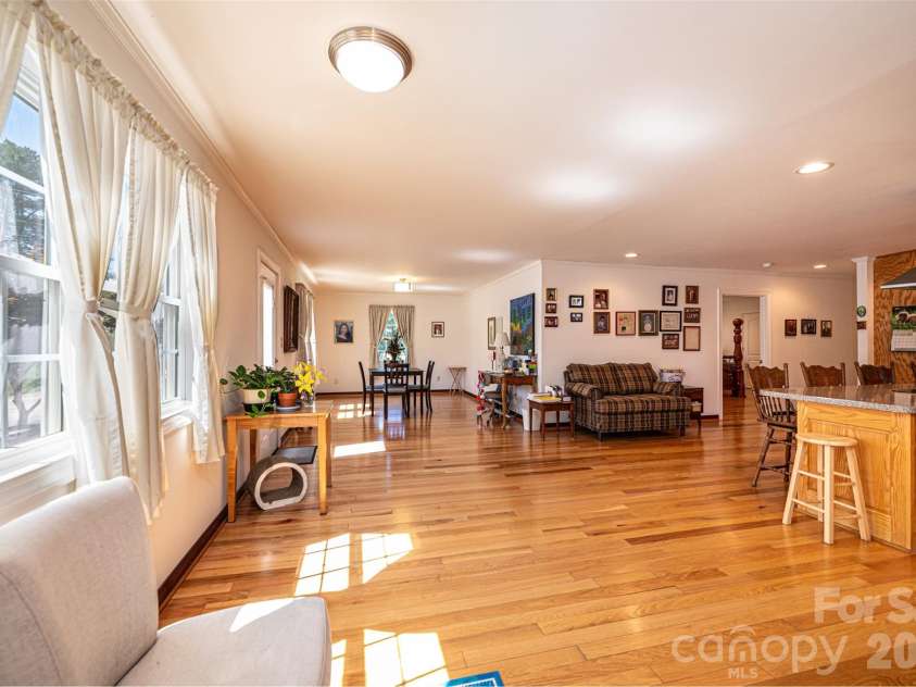 460 Sunset Street, Granite Falls, NC 28630.  MLS# CAR4382818, YatesRealty ID 23399. 