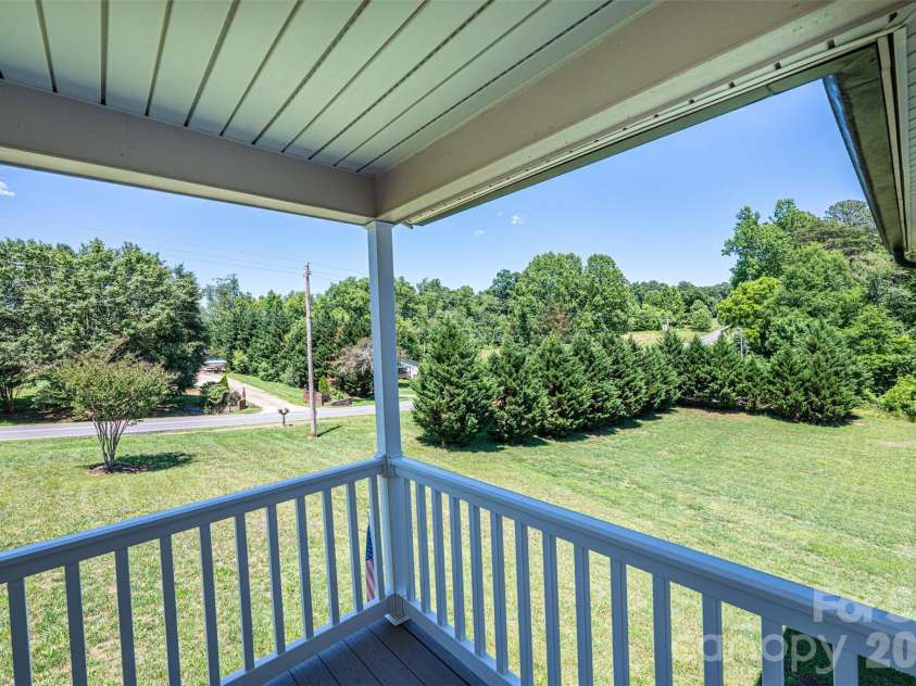 460 Sunset Street, Granite Falls, NC 28630.  MLS# CAR4382818, YatesRealty ID 23399. 
