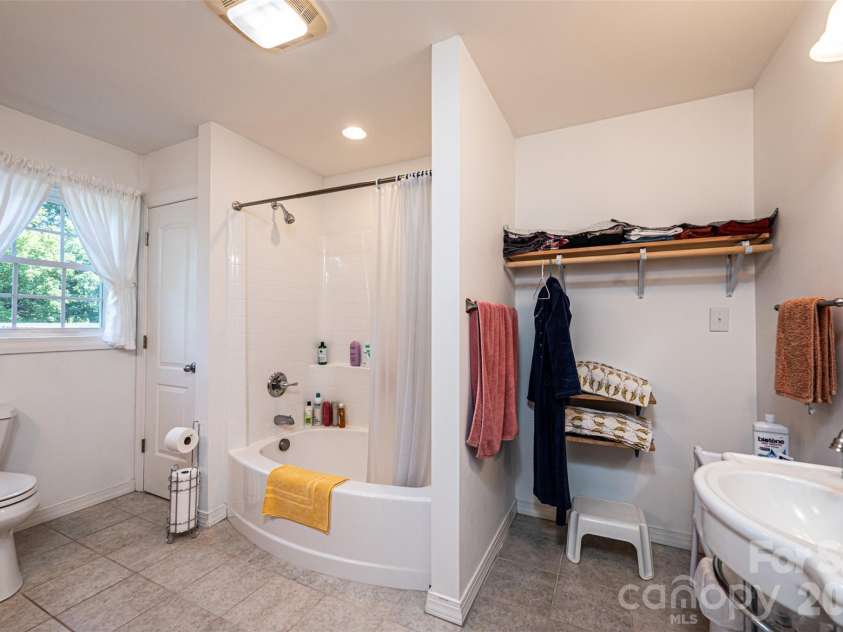 460 Sunset Street, Granite Falls, NC 28630.  MLS# CAR4382818, YatesRealty ID 23399. Bathroom 1