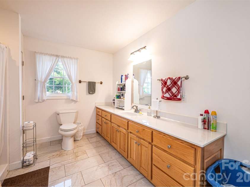 460 Sunset Street, Granite Falls, NC 28630.  MLS# CAR4382818, YatesRealty ID 23399. Bathroom 2